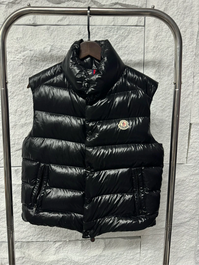 99新/moncler tibb黑色亮面马甲羽绒服/2/8771277
