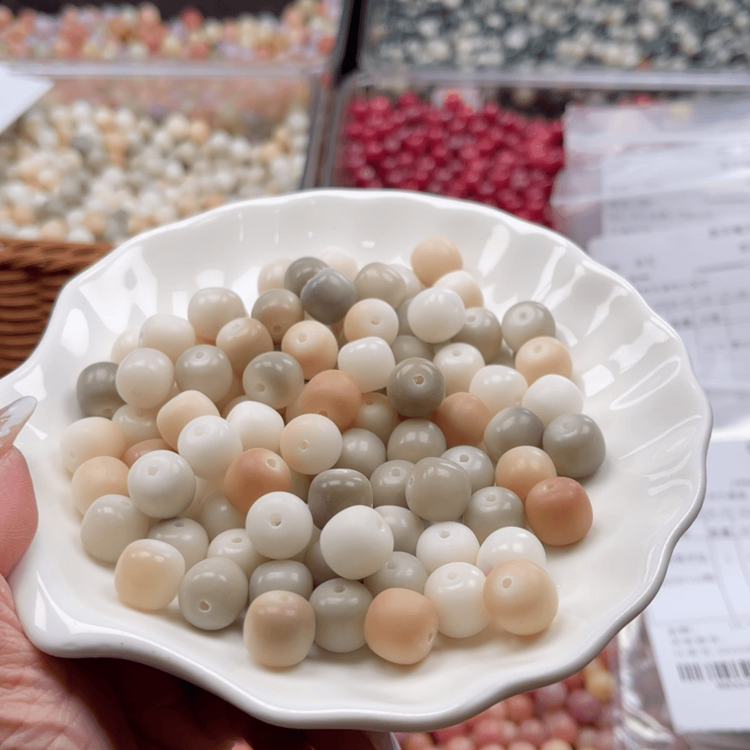 白玉菩提吊坠C，11mm100+10颗干磨