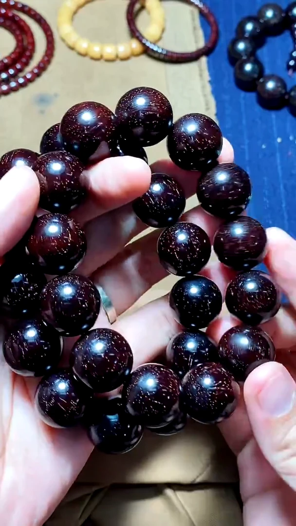 【闪购商品】檀香紫檀（小叶紫檀）1.8金星（其一）