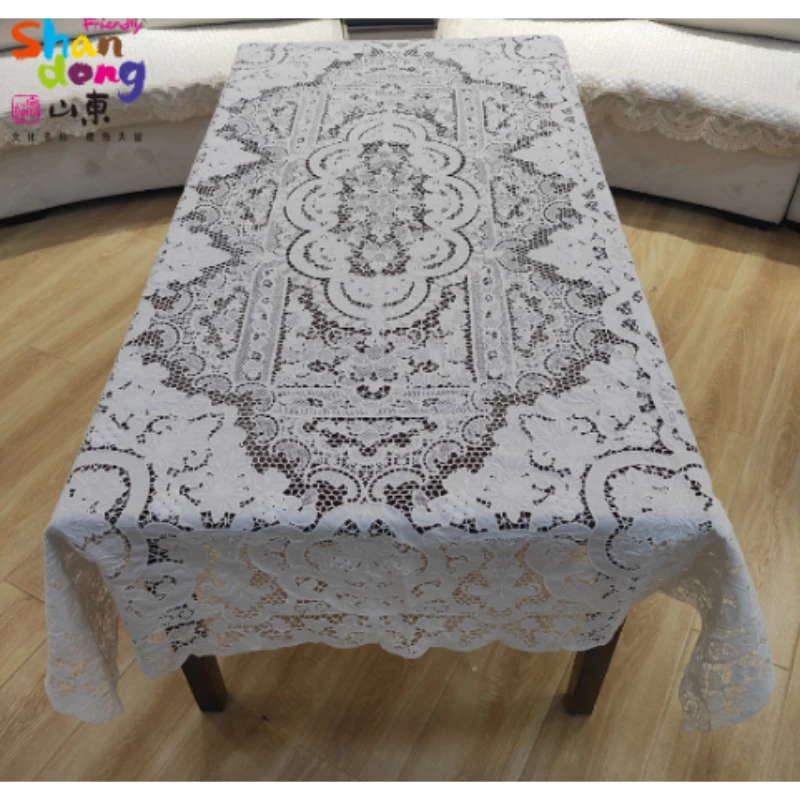 J5801白色（150*220cm）棉制欧式满幅刺绣桌布