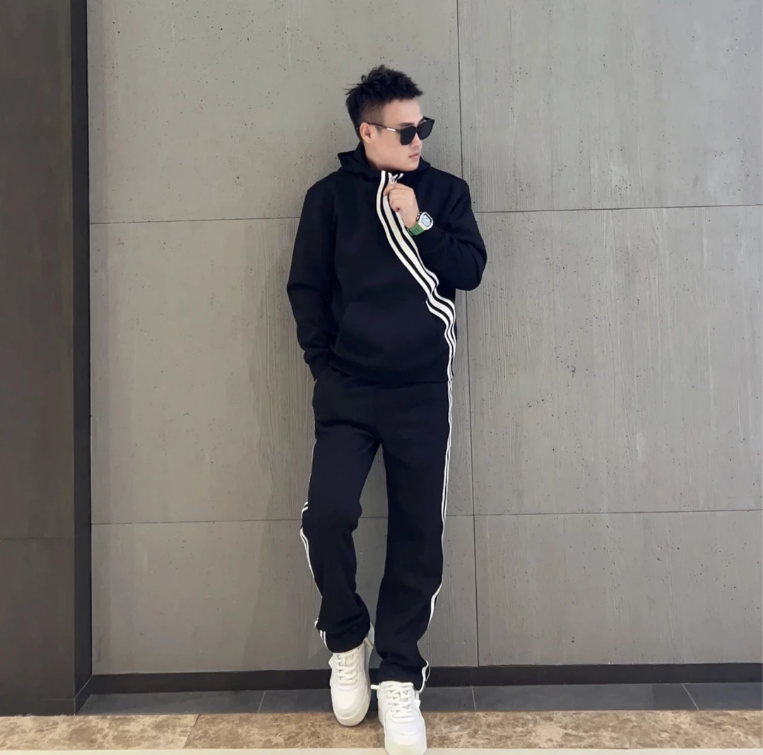 2024秋季爆款男士运动时尚宽松韩版潮流百搭休闲三道杠连帽款套装