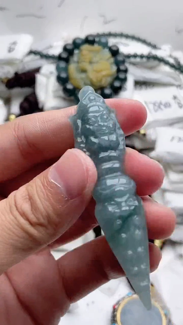 【闪购商品】翡翠颈饰未镶嵌8888888888888