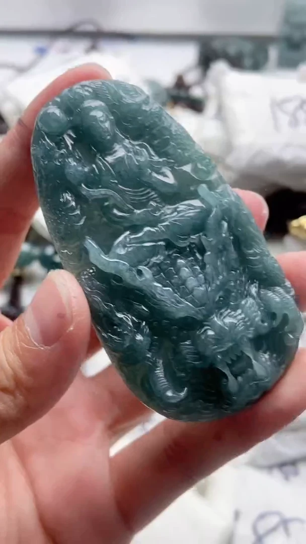 【闪购商品】翡翠颈饰未镶嵌8888888888888