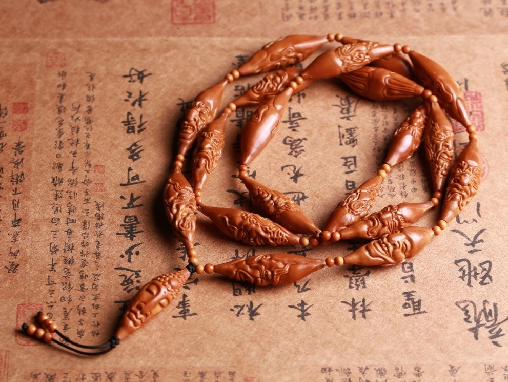 4.0橄榄核精品柳叶十八罗汉脖挂