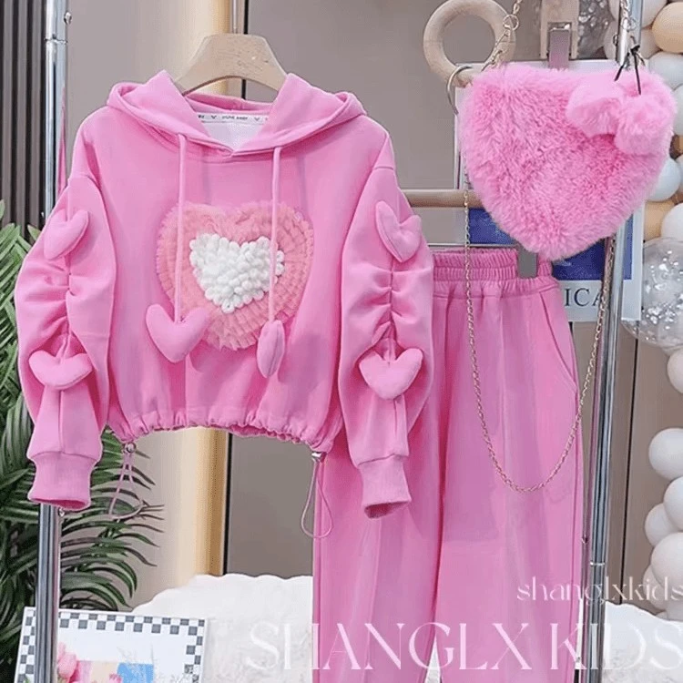 231秋款爱心套装