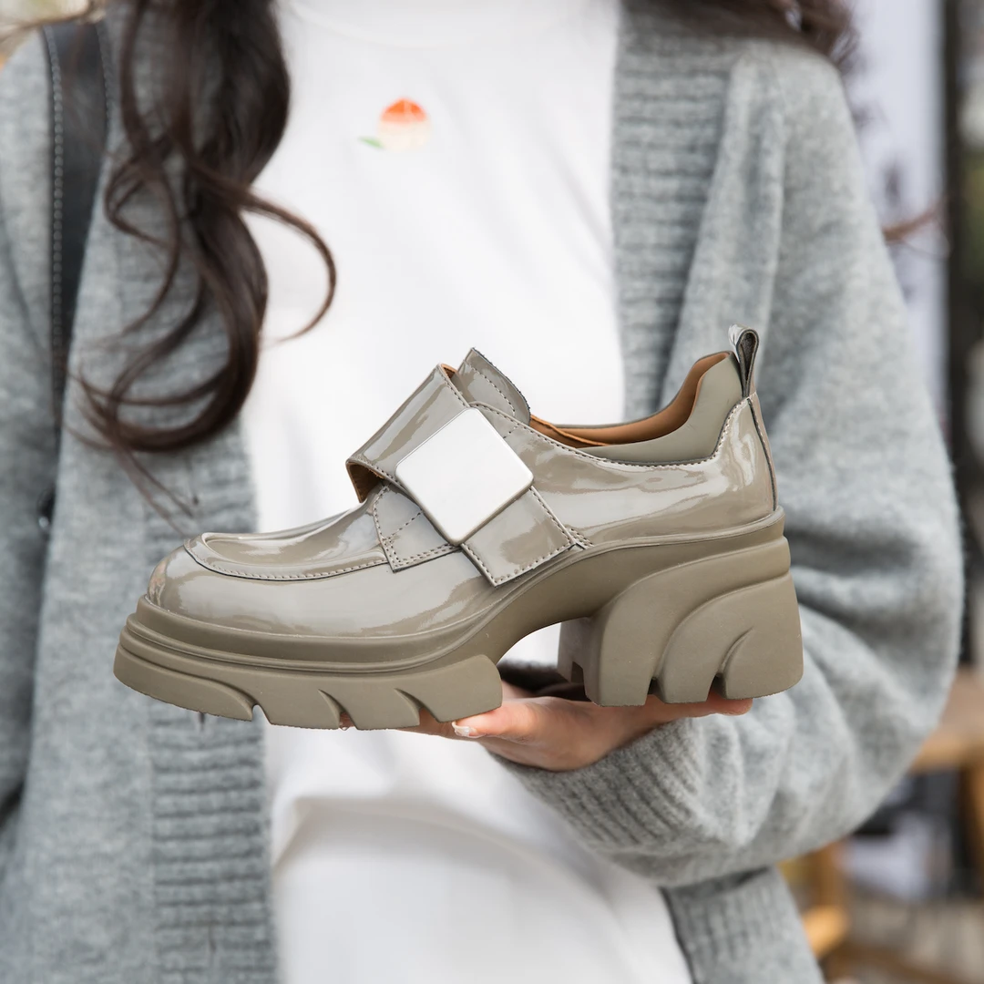 Le Perfel 经典款英伦风尚休闲小皮鞋 4119