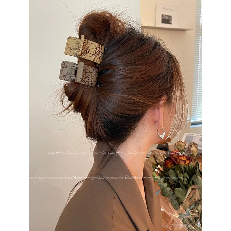 就是好用~复古盘发抓夹女2023新款简约发夹后脑勺ins鲨鱼夹高级感