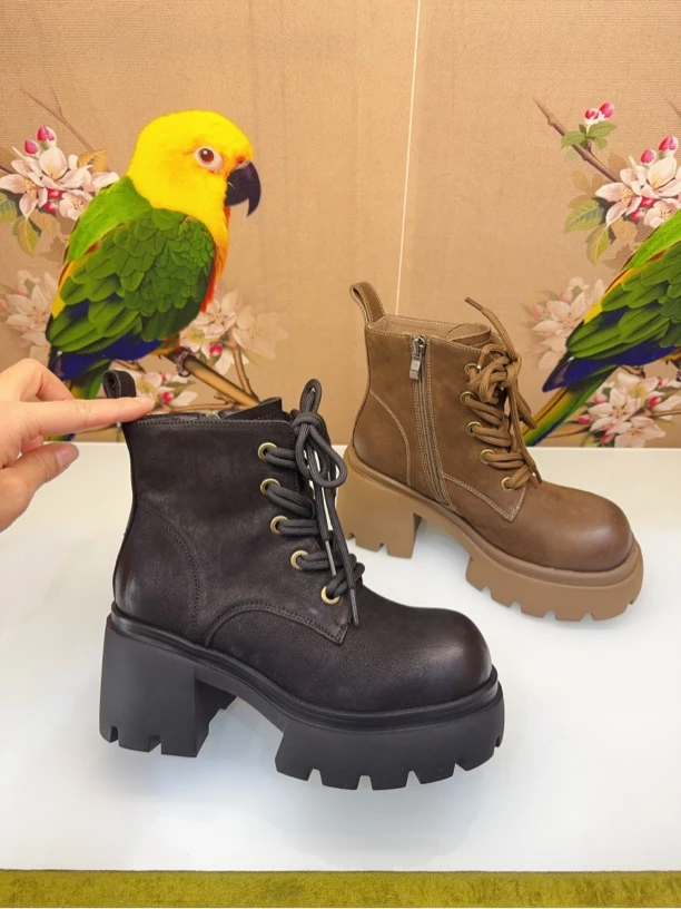 冰冰鞋航新款厚底粗跟系带短靴时尚女中跟靴