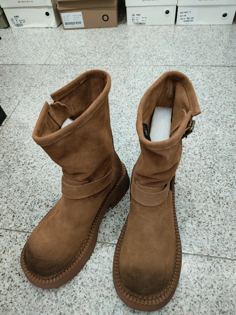 时尚休闲圆头女短靴