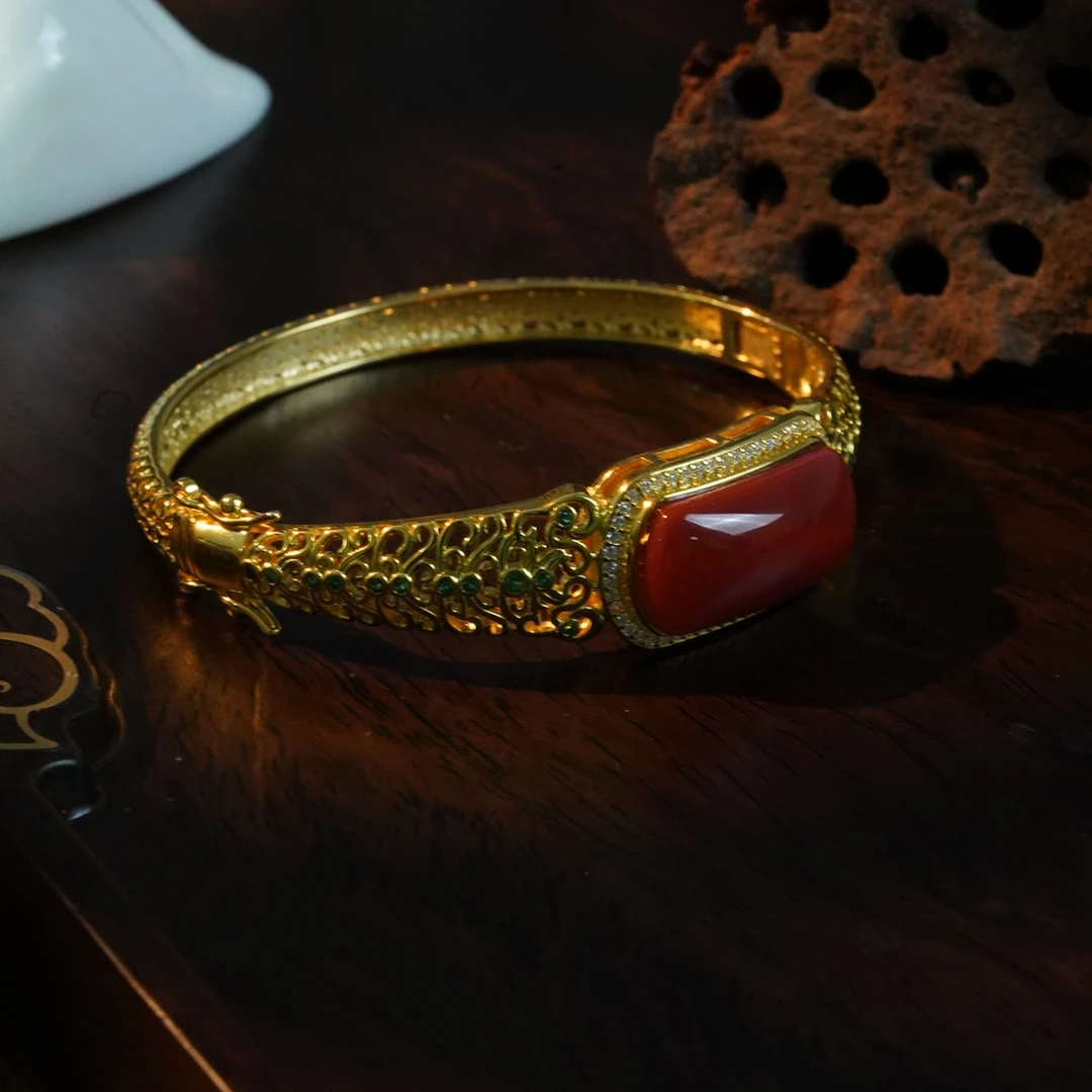 【凤鸣珠宝】南红典藏级银镶手牌 Z-22