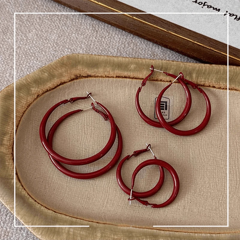 铜合金耳饰 安可拉红高级感港风大耳圈耳环夸张素圈通勤气质耳饰.