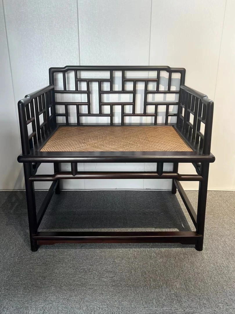 苏工老红木蝉椅，83乘61乘83公分