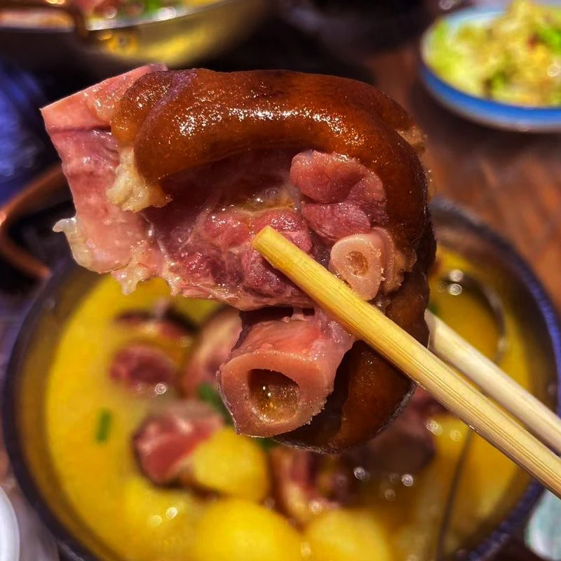 【猪蹄肉现称】恩施农村柴火烟熏腊猪脚猪蹄肉 不沾水可退