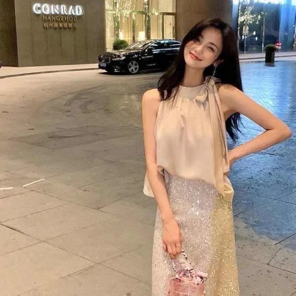 新款法式气质吊带显瘦无袖上衣小众时尚设计感绑带上衣女夏季
