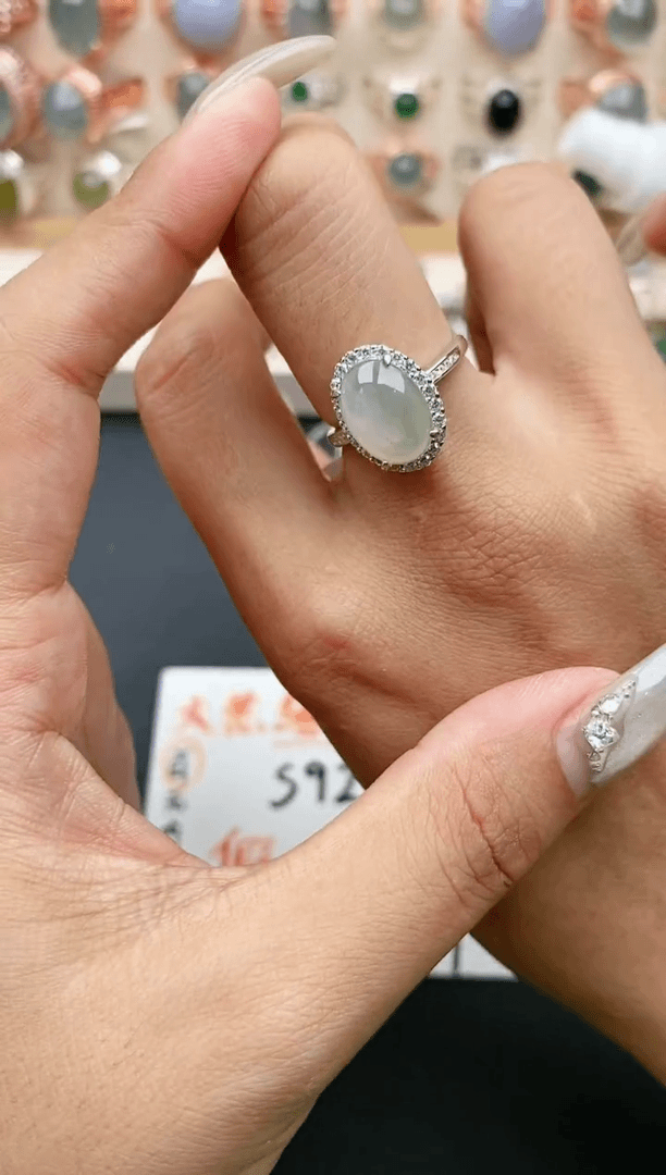 【闪购商品】翡翠戒指银S925镶嵌2222   4+