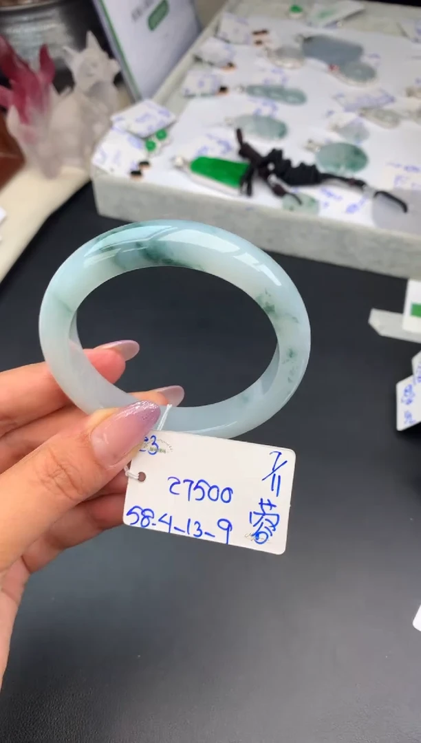 【闪购商品】翡翠手镯未镶嵌手镯