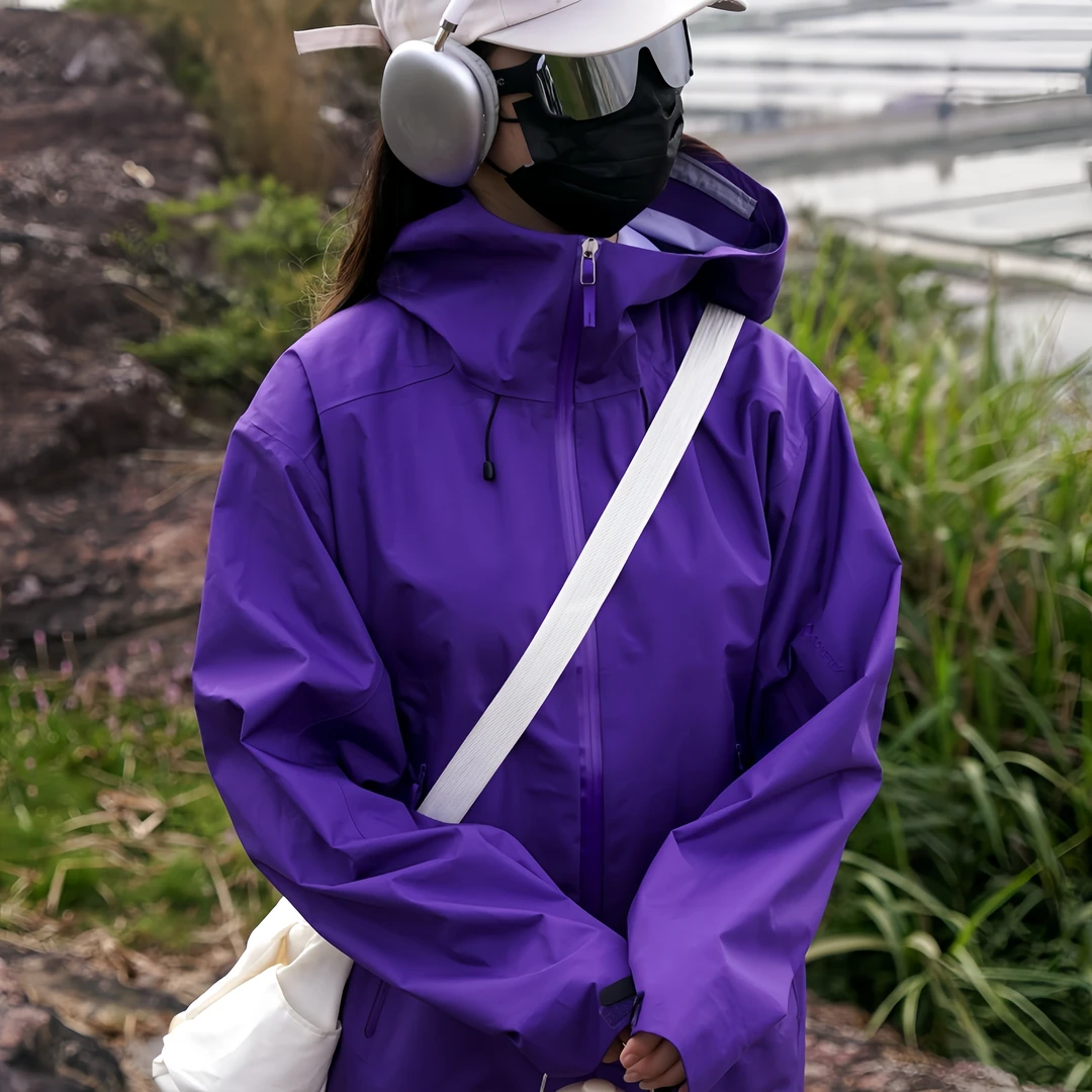 LT压胶冲锋衣男女同款户外运动透气防风防水连帽轻薄款硬壳外套