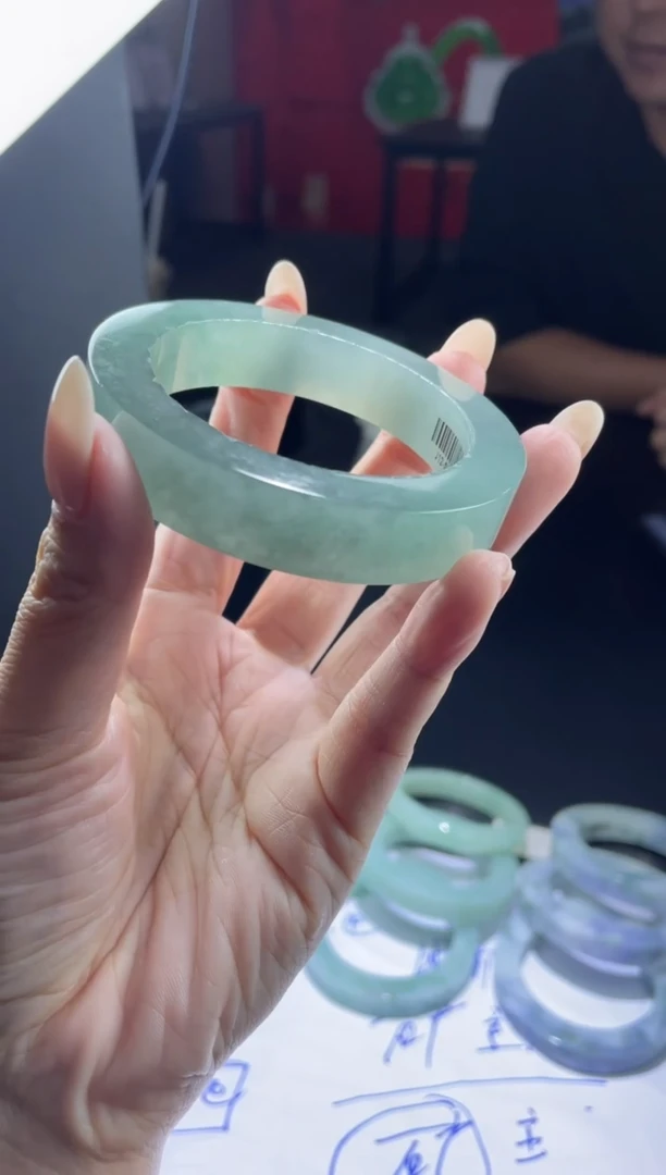 【闪购商品】定制翡翠手镯未镶嵌DDH01278