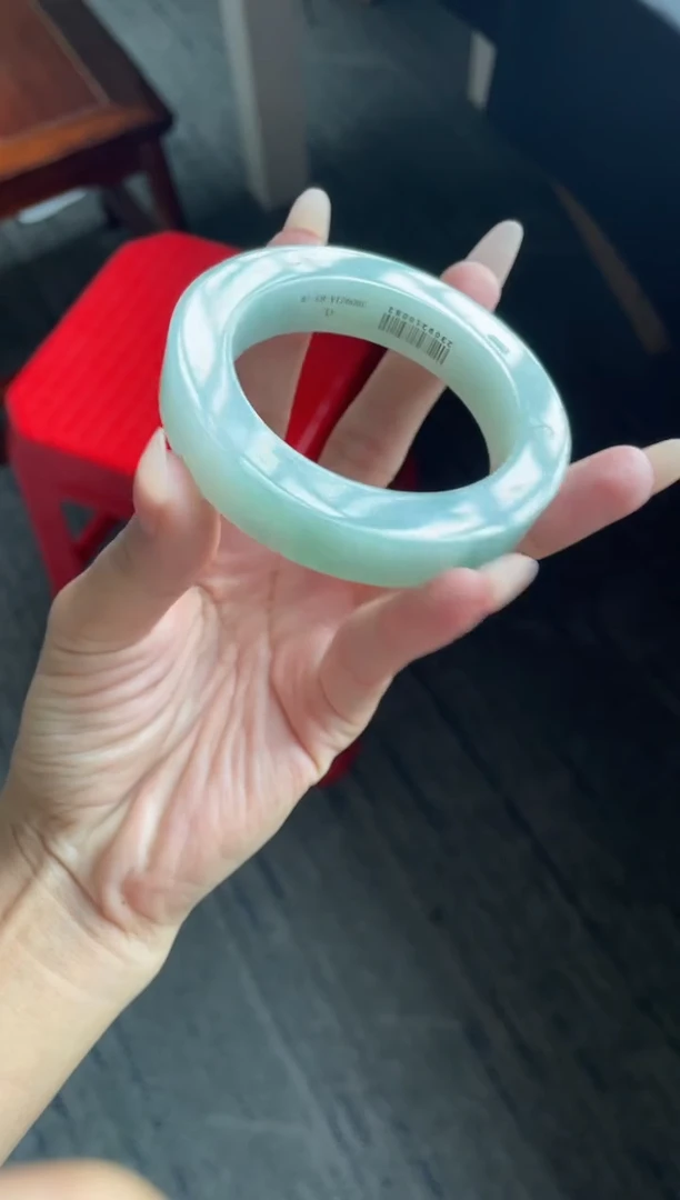 【闪购商品】定制翡翠手镯未镶嵌DDG/发一件