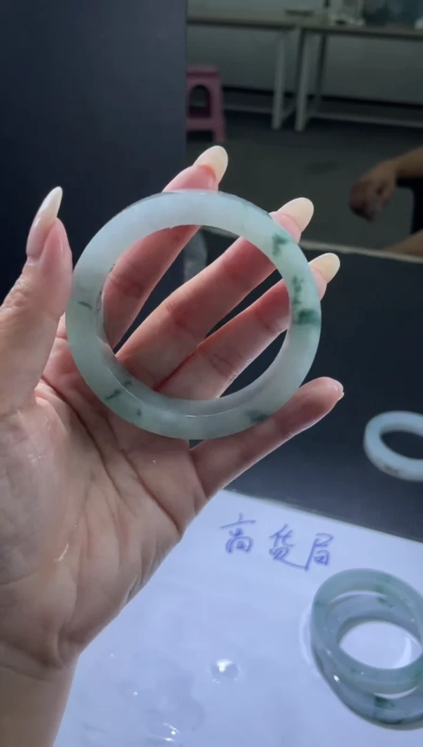 【闪购商品】定制翡翠手镯未镶嵌DDH21141