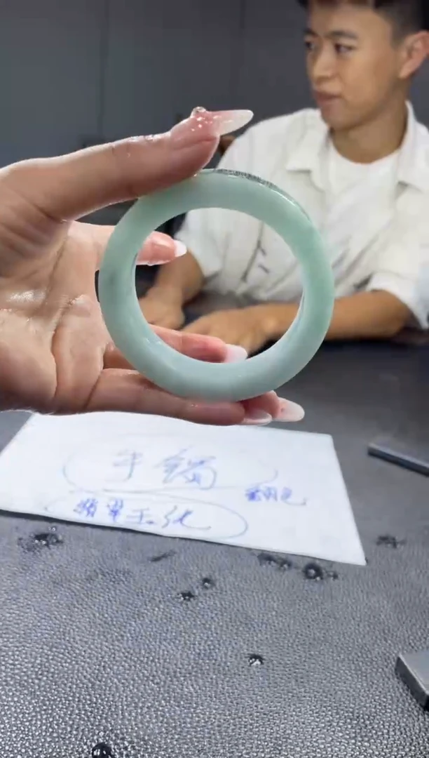 【闪购商品】定制翡翠手镯未镶嵌DDG/发一件