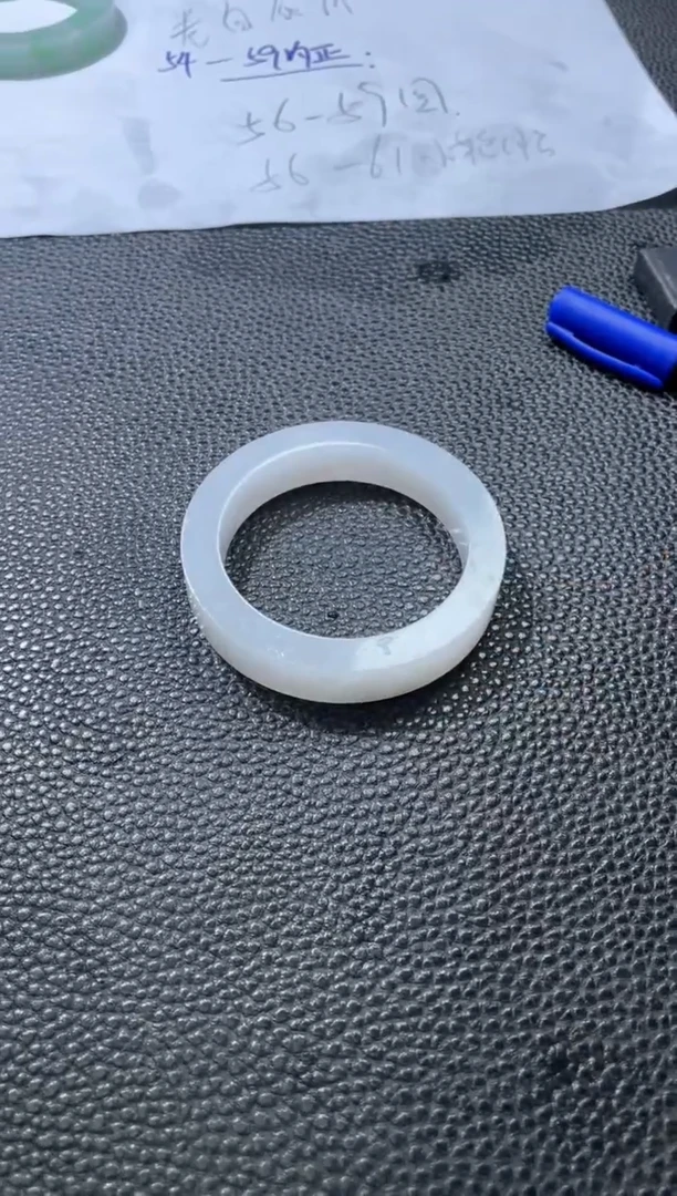 【闪购商品】定制翡翠手镯未镶嵌DDF/发一件