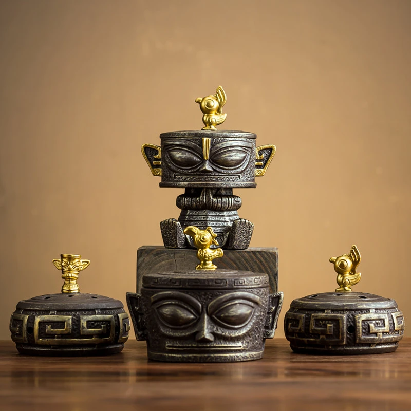 国潮三星堆面具神官复古文创摆件礼物陶瓷香炉桌面历史手办工艺品