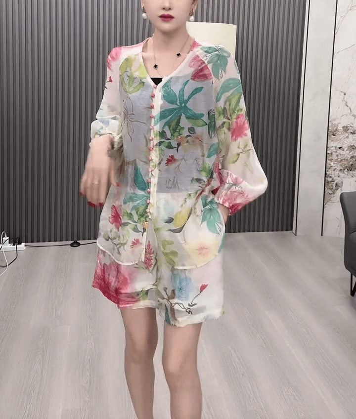 2024年夏季新款气质套装女洋气宽松薄款印花小衫+高腰短裤两件套