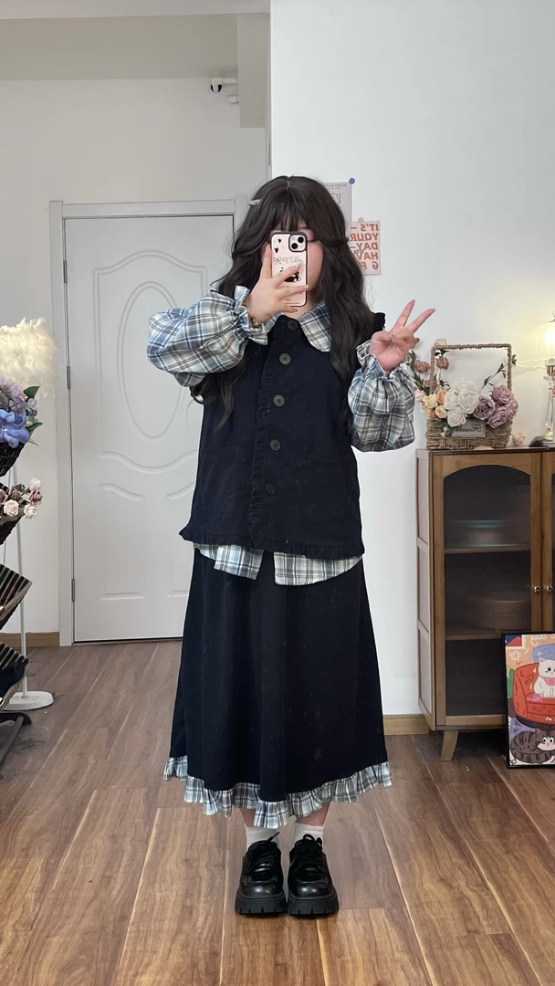 娃娃领格子衬衫马甲拼接半身裙三件套减龄显瘦时尚套装