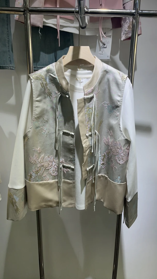 玖月西西新中式立体刺绣国风两件套