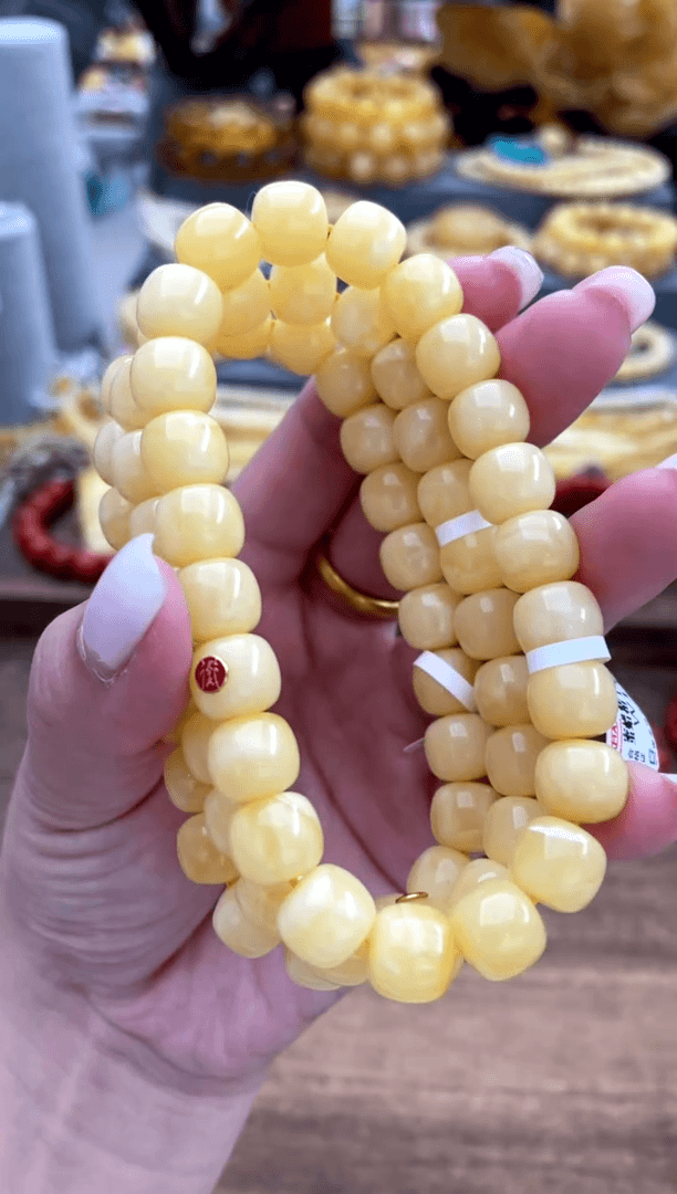 【闪购商品】蜜蜡颈饰未镶嵌W11081多样性发其中一件