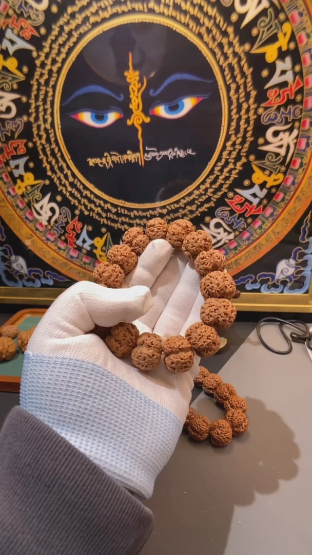 【闪购商品】金刚菩提手串22尺寸4B纽扣飞碟爆肉立体梅花