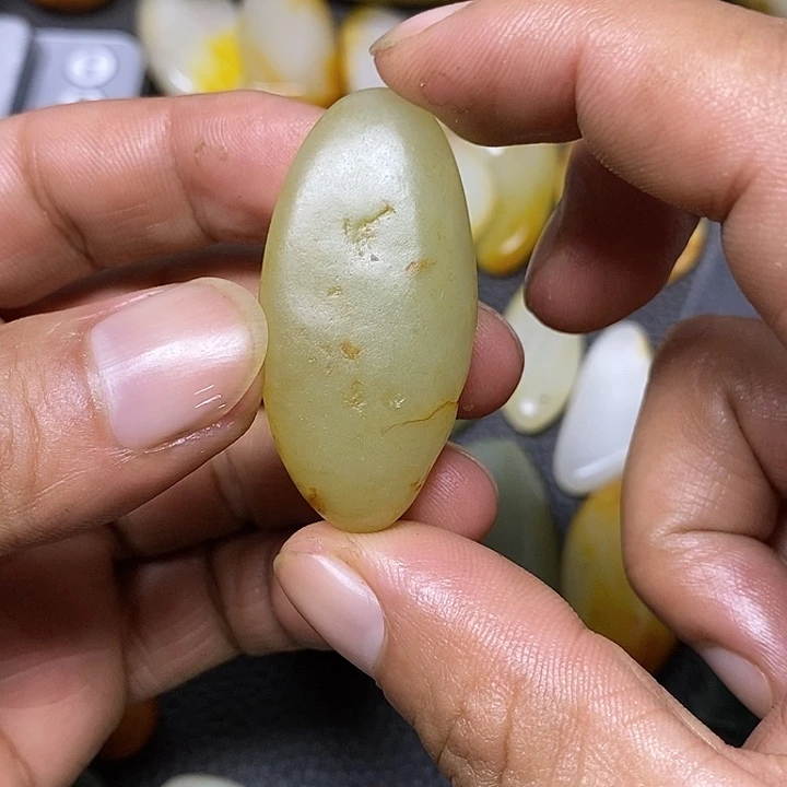 和田玉（糖玉）挂件未镶嵌