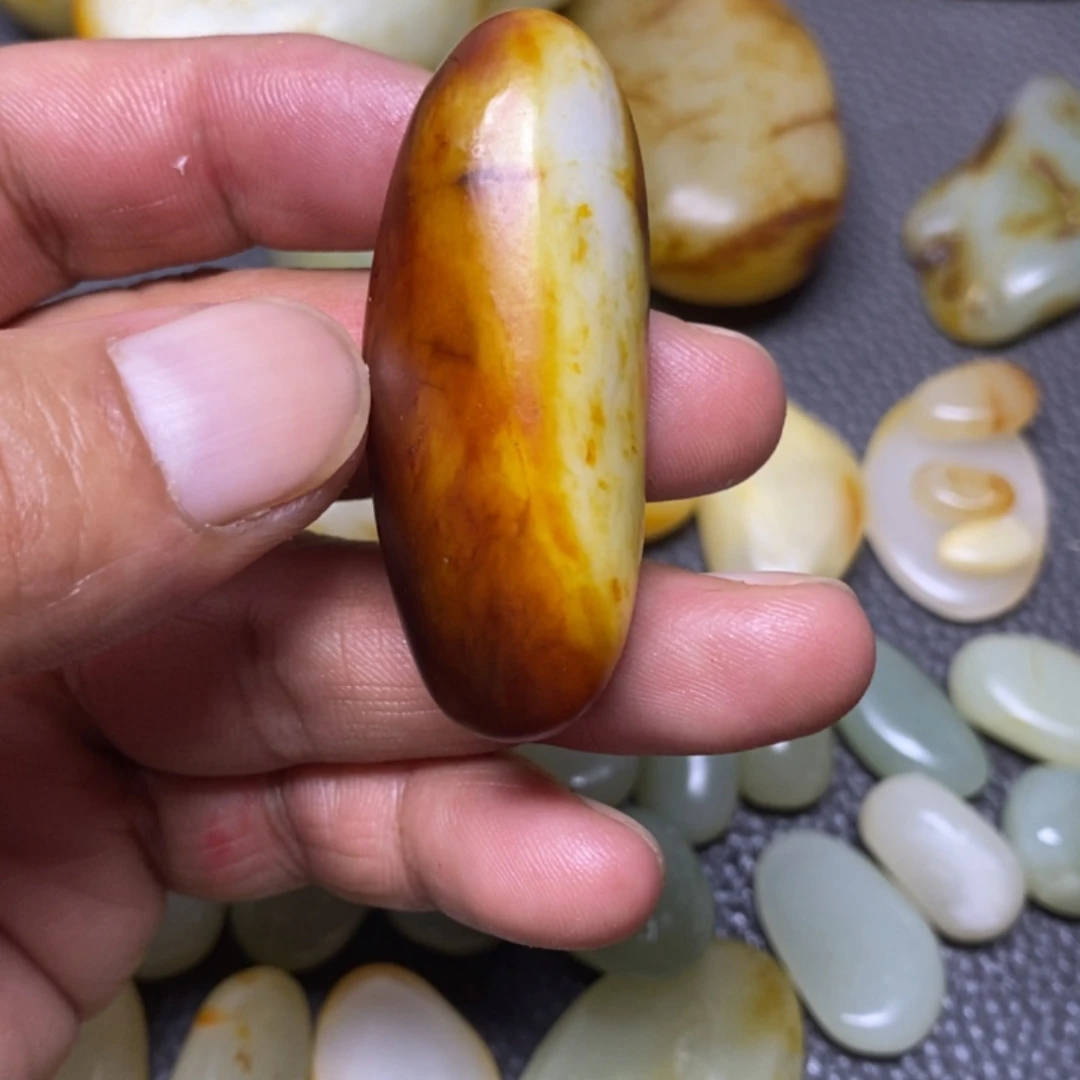 和田玉（糖玉）挂件未镶嵌