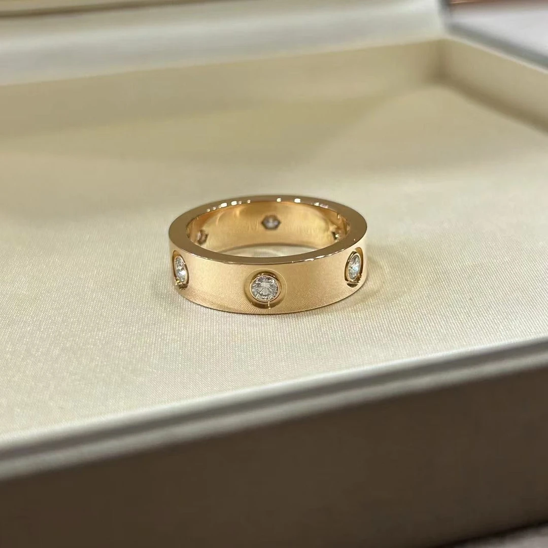 99新 Cartier/卡地亚 love宽版玫瑰金六钻戒指59号-61号