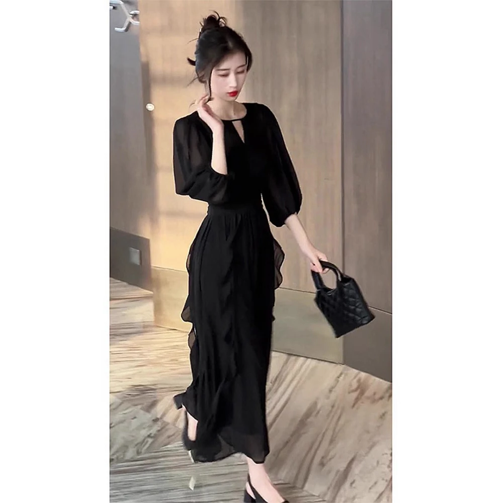 2025年春夏新款欧货高级设计感小香风绝美黑色连衣裙微胖遮肉显瘦