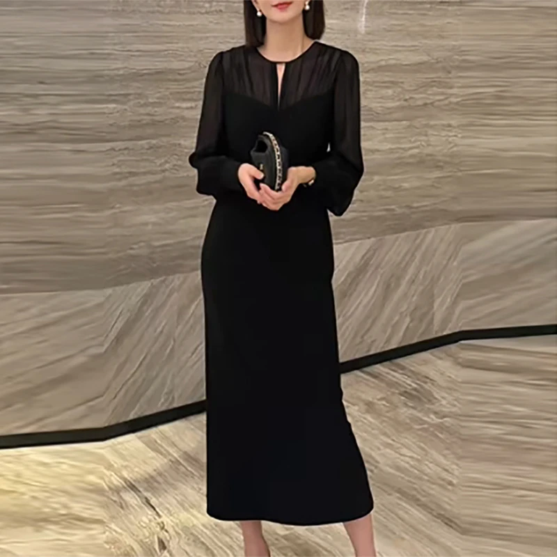 高级网纱拼接连衣裙女2025春秋款法式高端气质修身赫本风黑色长裙
