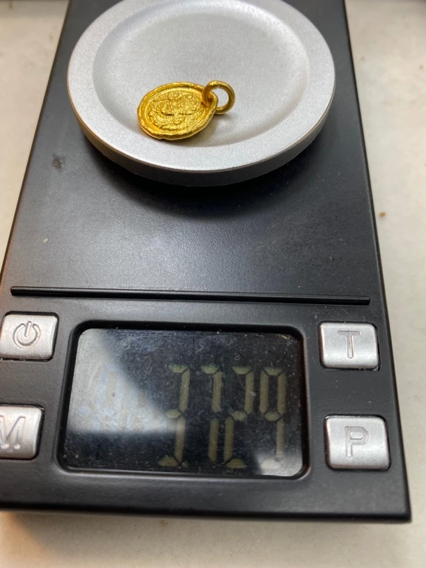 小于来了足金配饰