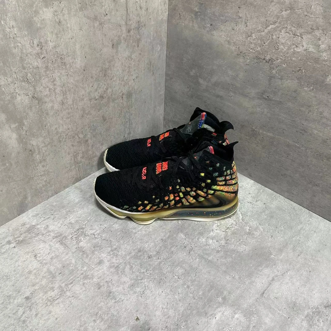 43码 Nike 詹姆斯17 黑红 高帮 实战篮球鞋