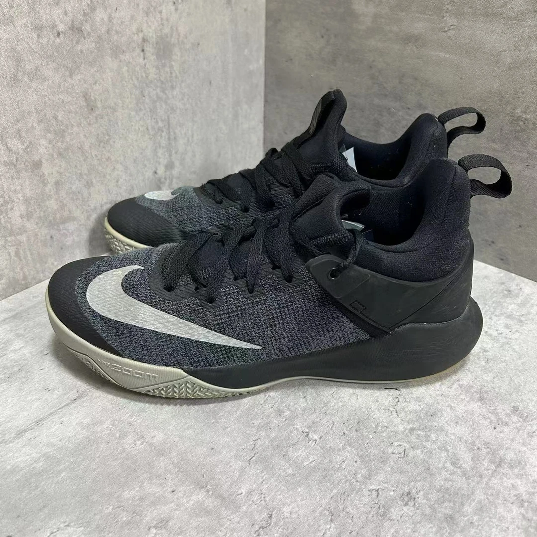 42码 Nike Zoom Shift 低帮 复古篮球鞋