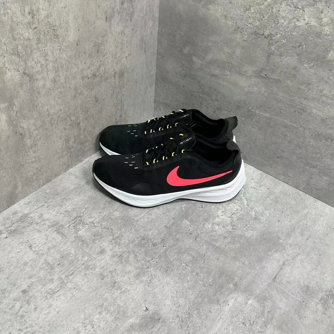 44码 Nike Fast EXP-Z07 低帮 休闲运动鞋 黑粉