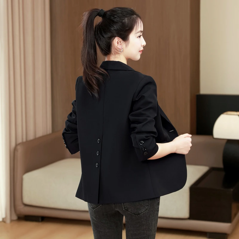 西装外套女短款小个子秋冬季2025新款设计感时尚百搭休闲西服上衣
