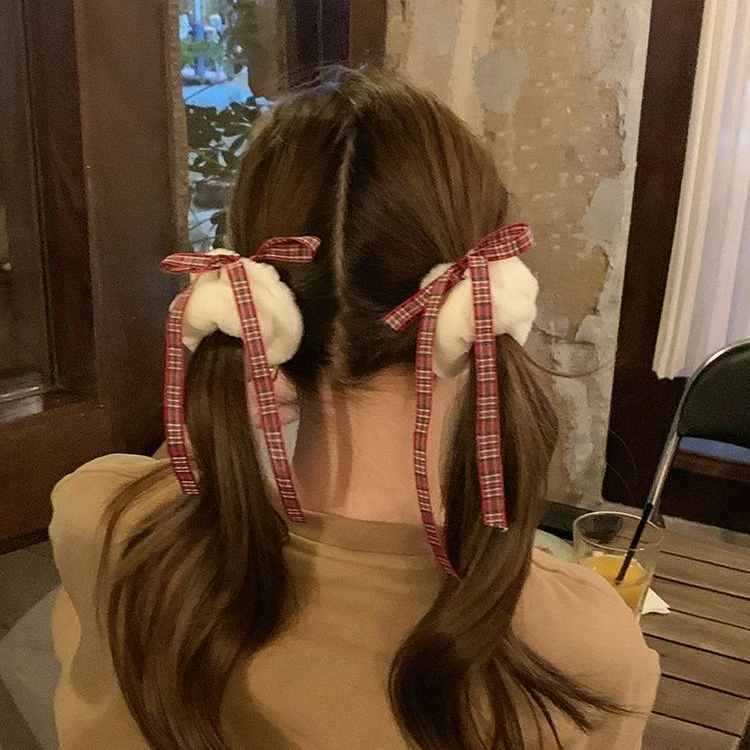 秋冬季节毛绒蝴蝶结大肠发圈女2023新款高级感白色公主头发饰头饰
