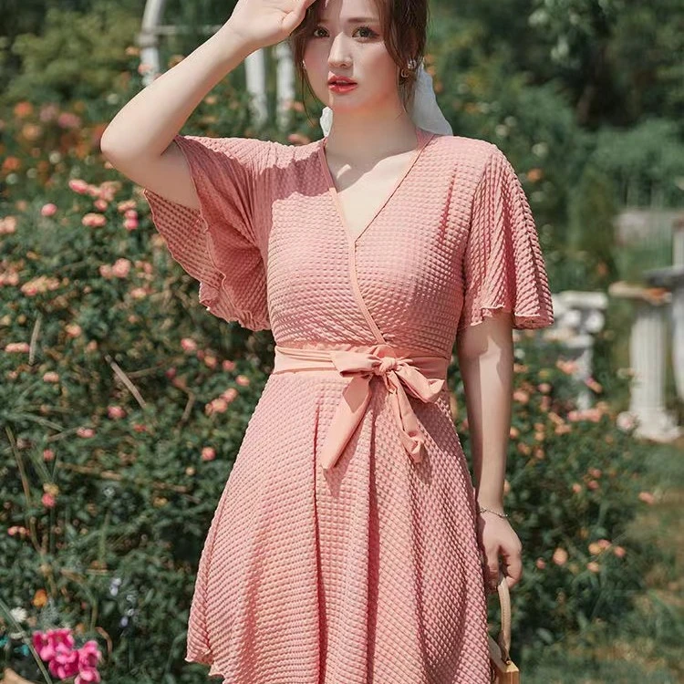 胖女孩显瘦大码新款女夏季连衣裙式带胸垫钢托聚拢游泳衣保守遮肚