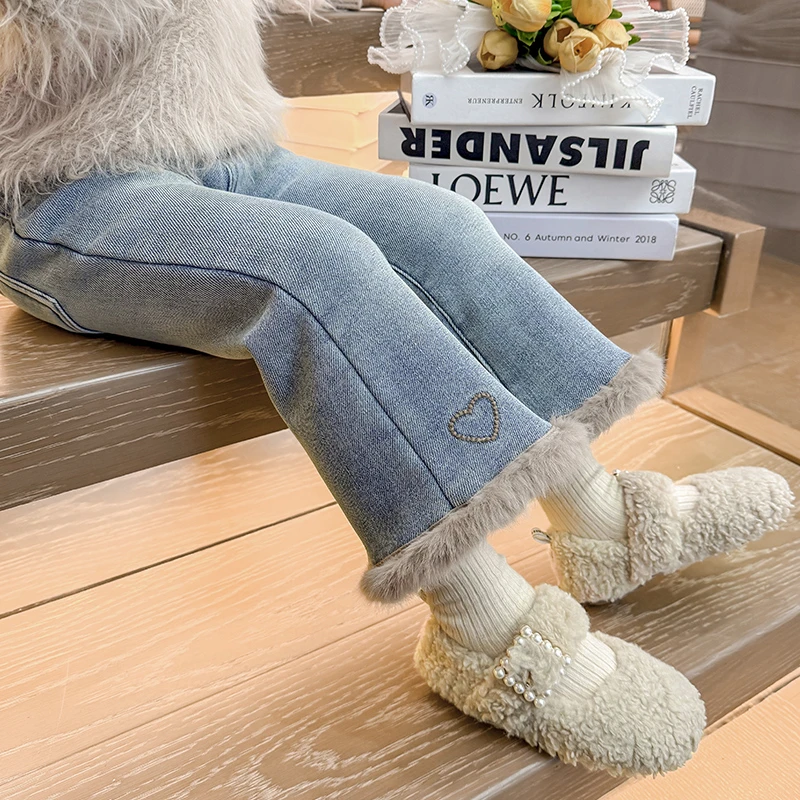 女童加绒牛仔裤秋冬装2024新款儿童一体绒喇叭裤宝宝冬季加厚裤子