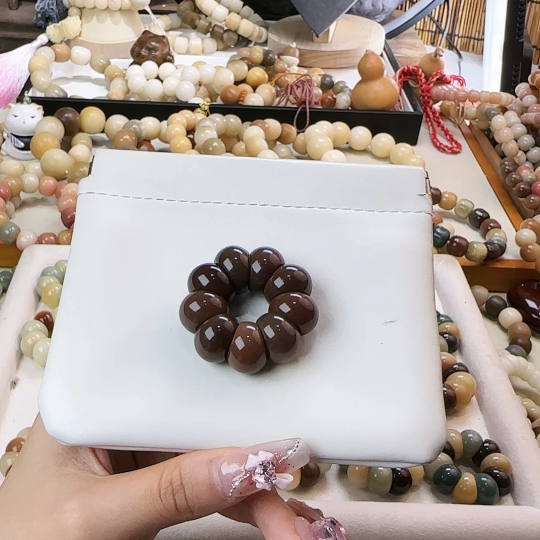 白玉菩提吊坠15纯棕色蒜瓣手捻