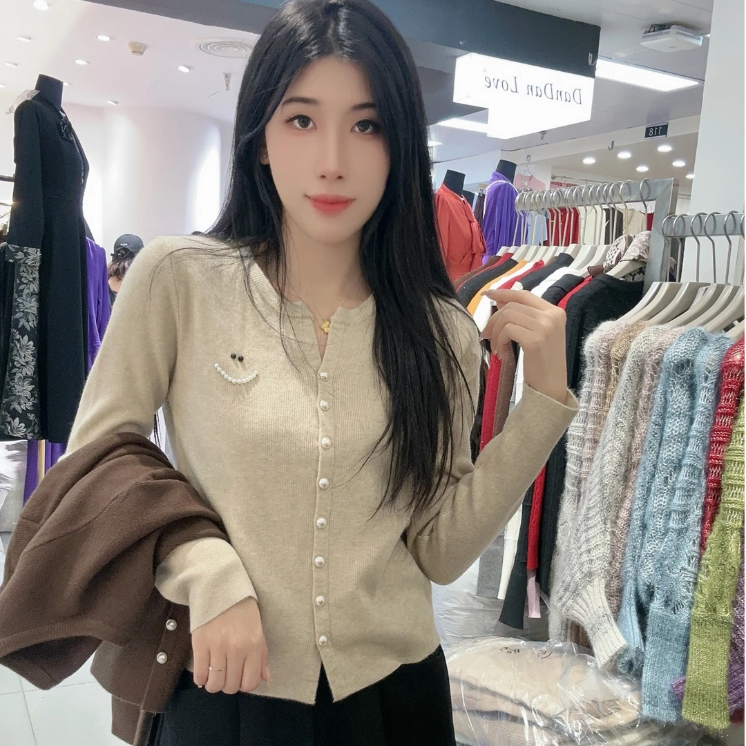 2024依贝秋冬新款长袖针织衫显瘦时尚法式百搭开衫东莞大朗毛衣女