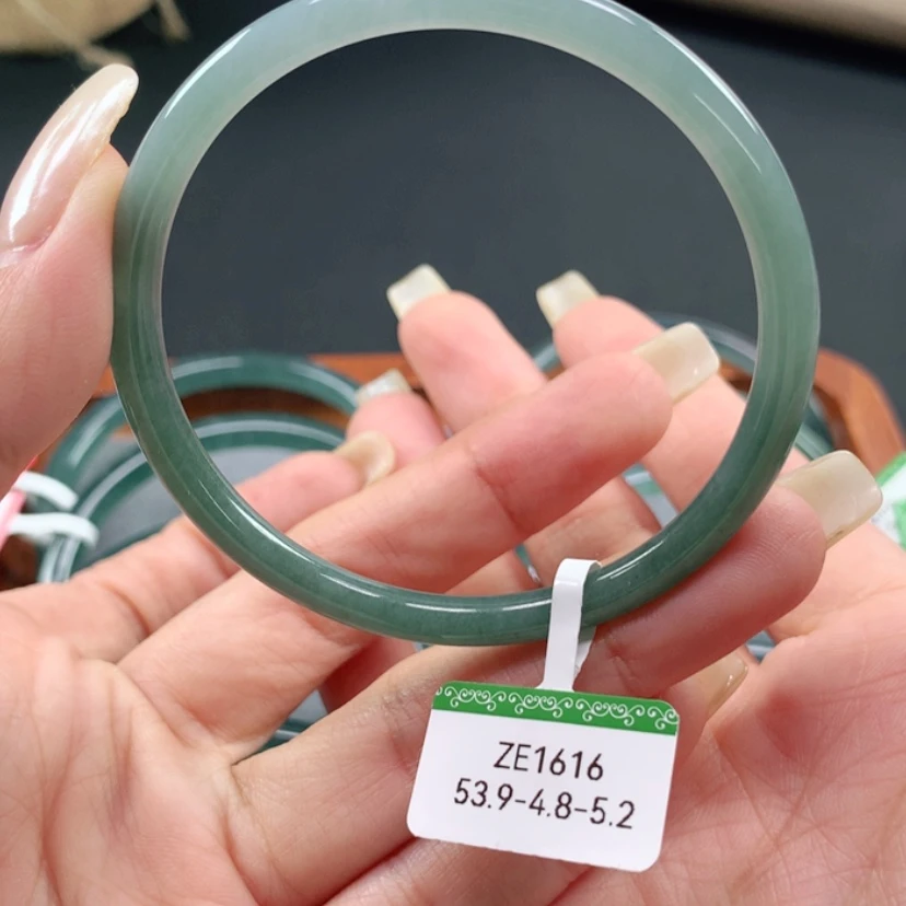 【闪购商品】翡翠手镯未镶嵌