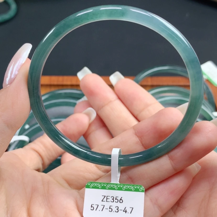 【闪购商品】翡翠手镯未镶嵌