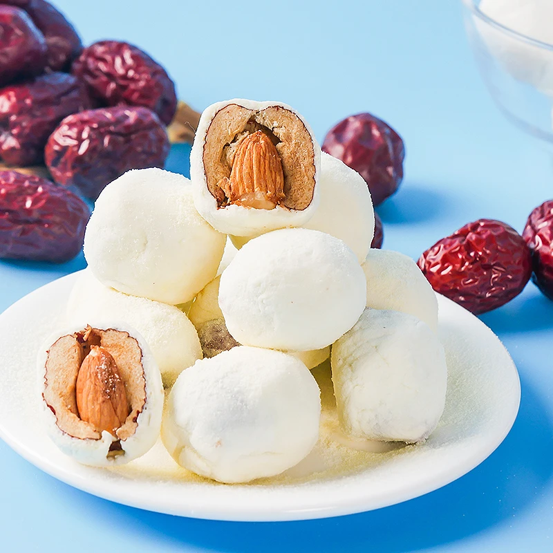 奶枣网红零食枣夹杏仁巴旦木夹心奶枣奶酪休闲小零食炒货年货解馋